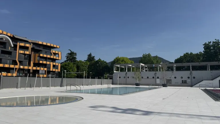 Zunanji kopališki kompleks