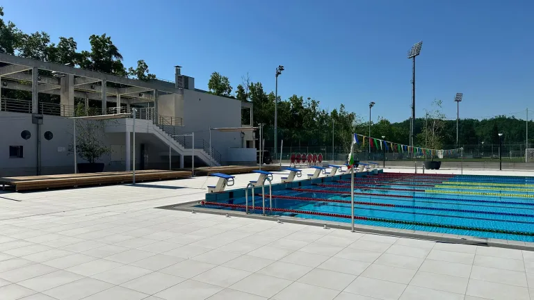Zunanji kopališki kompleks